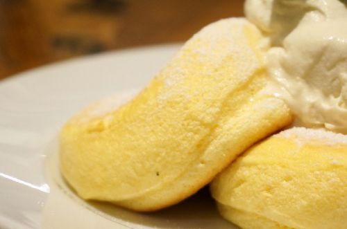 東京で行列ができるフリッパーズの奇跡のパンケーキが大阪（くずはモール：ジェイエスパンケーキカフェ）でも味わえます！