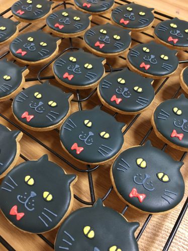 黒猫のプチギフトクッキー