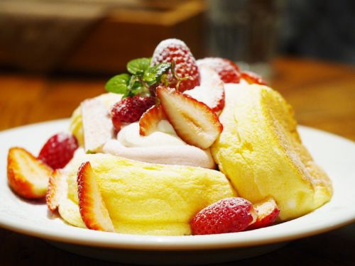 フリッパーズの奇跡のパンケーキが数量限定で大阪枚方で食べられます！