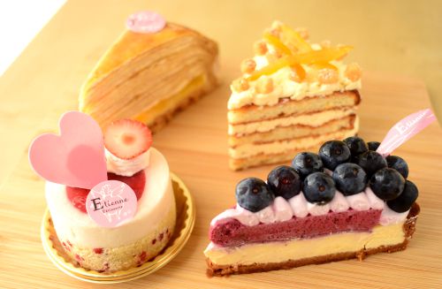 【エチエンヌ】ライチ香るベリーのケーキ！アングラシューズ