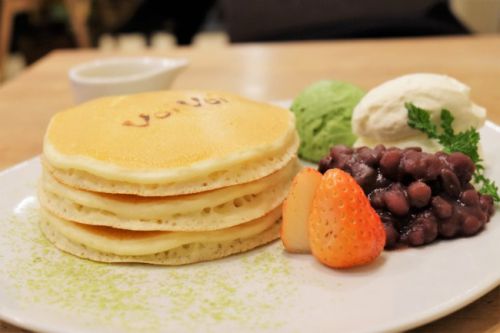 【三軒茶屋】パンケーキママカフェVoiVoi　塩生クリームと小豆のパンケーキ