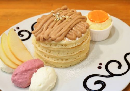 【三軒茶屋】パンケーキママカフェVoiVoi　マロンクリーム＆カシスのパンケーキ