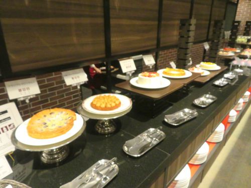 サンシャインシティプリンスホテル　「カフェ＆ダイニング Chef's Palette」　デザートブッフェ　人気スイーツフェア(2018年12月)