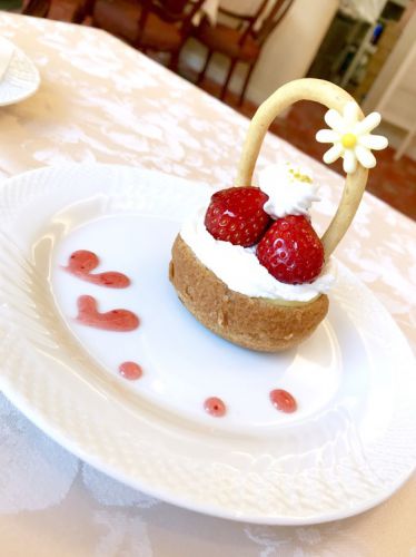 【コロンバンの春のケーキ】東京・原宿 コロンバン【ミモザのケーキ】