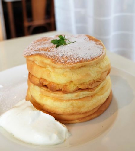 【水戸】cucina acero クッチーナアチェロ　Pancake（メイプルシロップ＆ホイップクリーム）