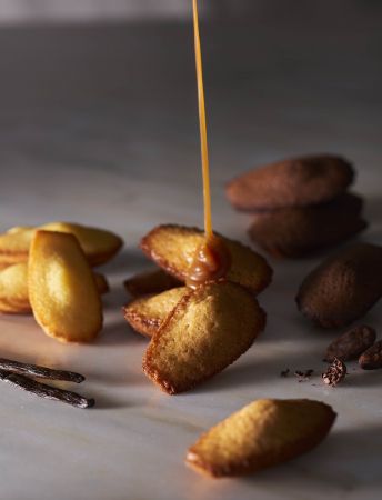 ベルギー王室御用達チョコレートブランド「ヴィタメール」　人気のロイヤル・マドレーヌに秋冬限定のキャラメル味が登場