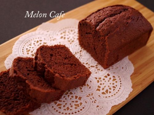 ふんわりしっとり、本格チョコレートケーキ☆材料4つ♪ホットケーキミックスで簡単ケーキ