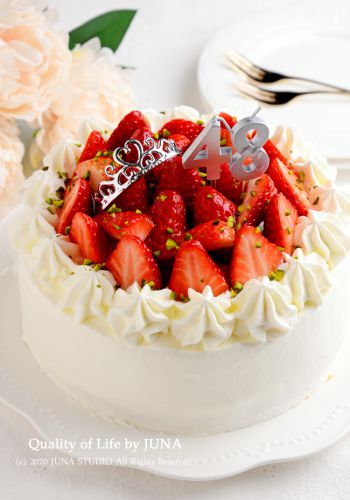 JUNA夫さんの誕生日ケーキ～紅ほっぺいっぱいのショートケーキ～