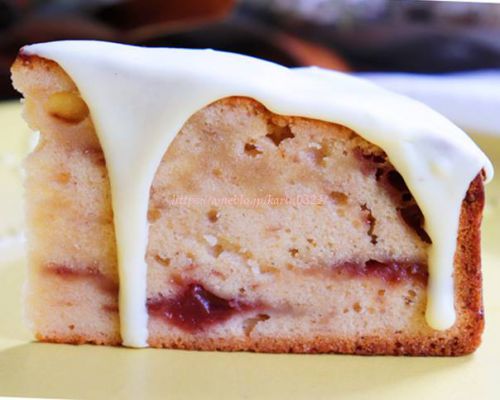 「guchi」シットリ美味しい！いちごのバターケーキ