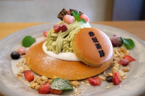 【福岡 赤坂】赤坂茶房　ピスタチオのモンブラン 豆乳クリームのパンケーキ
