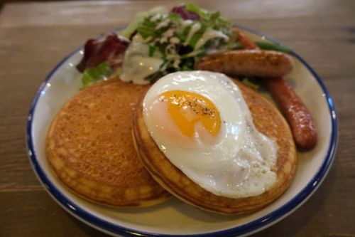 【東京 池袋】DIORAMA CAFE（ジオラマカフェ）　ソーセージパンケーキ